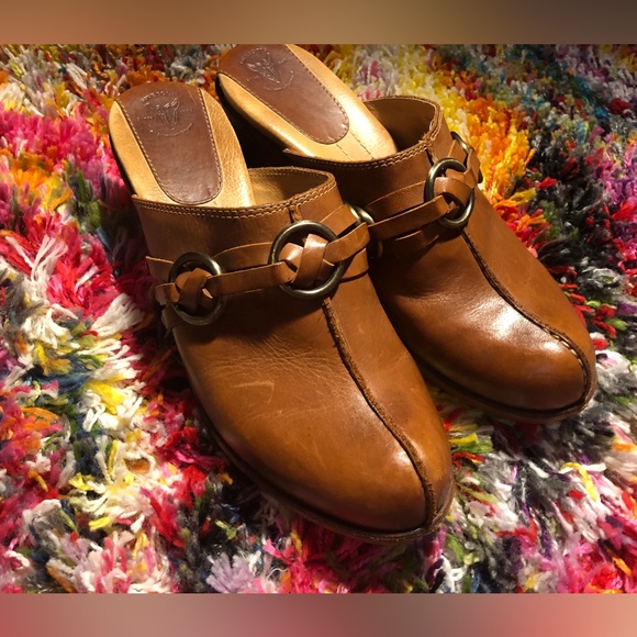 FRYE  Brown Leather Mules with Ring Detail - Picture 3 of 13